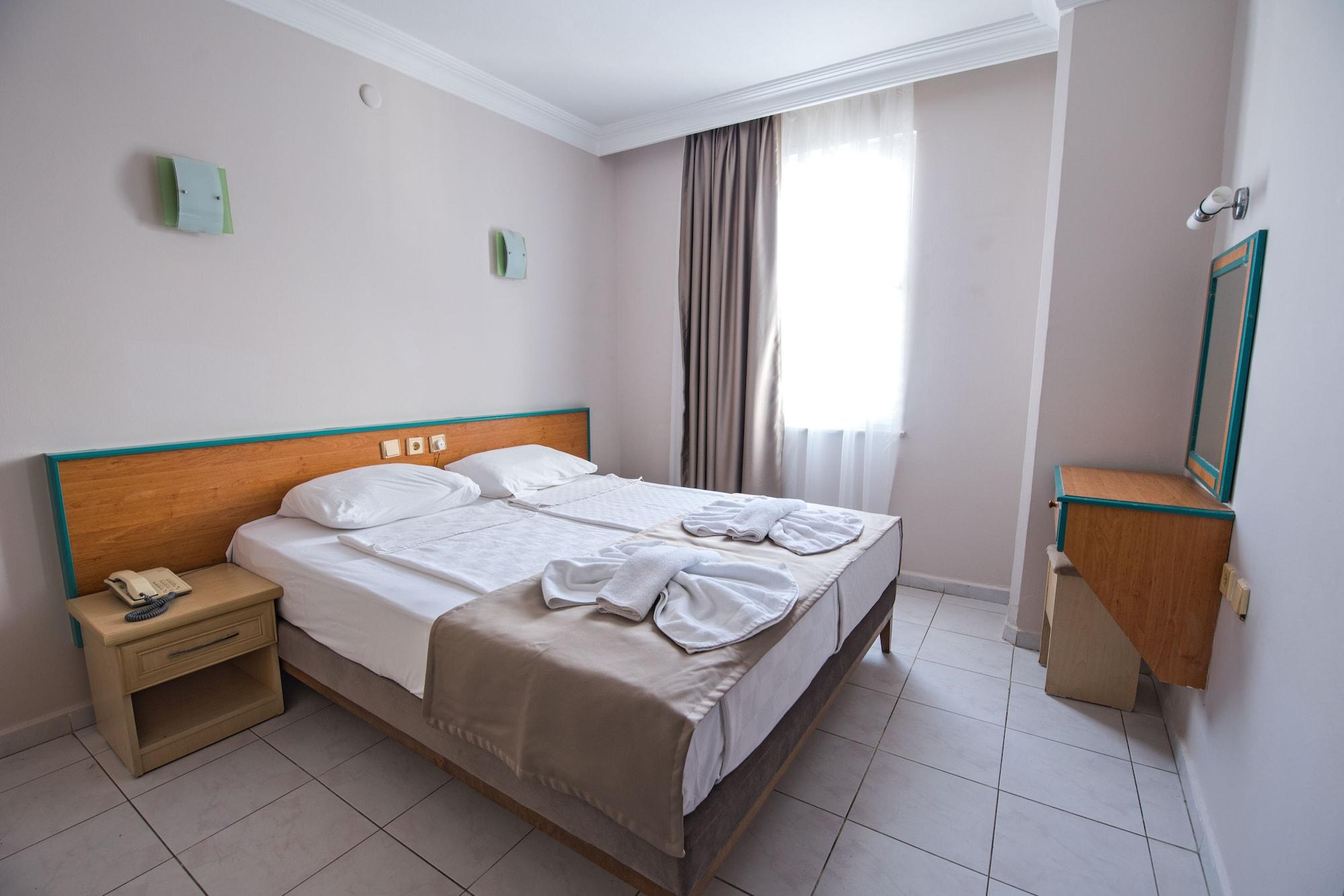 Apart Otel Kleopatra Tower 2*